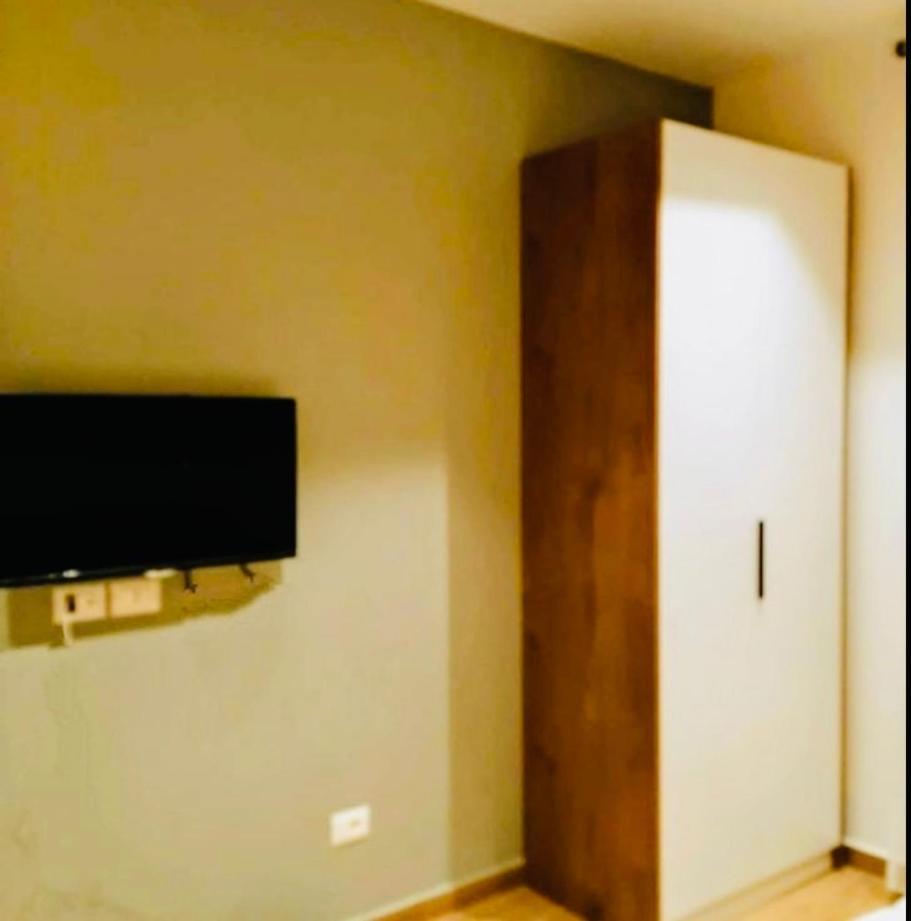 Comfort Guest Rooms Vila Hm Sarandë Exterior foto
